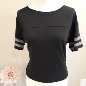 SO Perfect Tee Collegiate Black Shirt